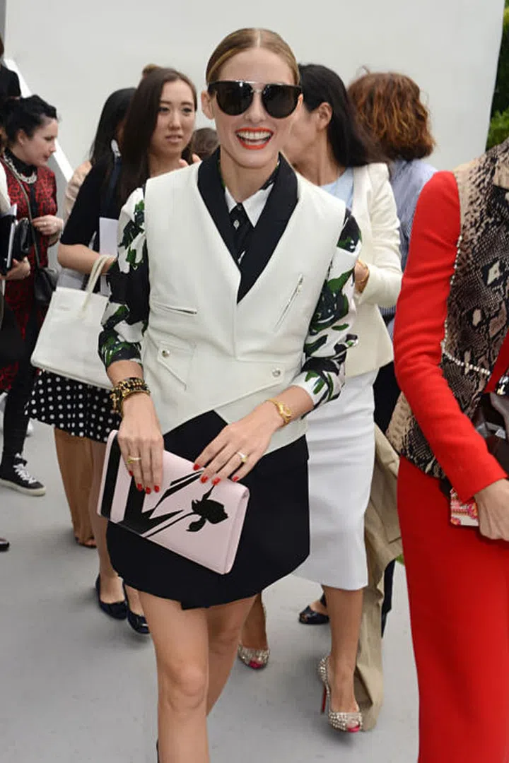 12) MATCH YOUR LIPS TO YOUR NAILS.
Paris Fashion Week : Haute-Couture Fall/Winter 2014-2015