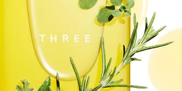 THREE-Cleansing Oil