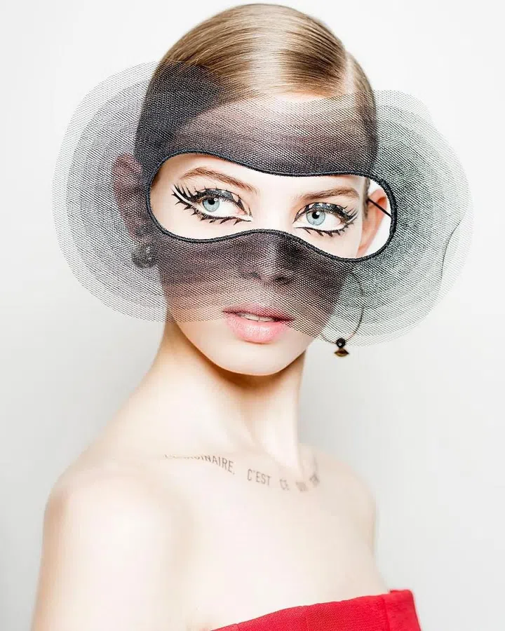 Makeup artist Peter Philips is always serving up new ways to think about eyelashes at the Dior shows. At the spring 2018 couture runway, he used black and white liner to create exaggerated lash-like lines on both the top and bottom lashlines.