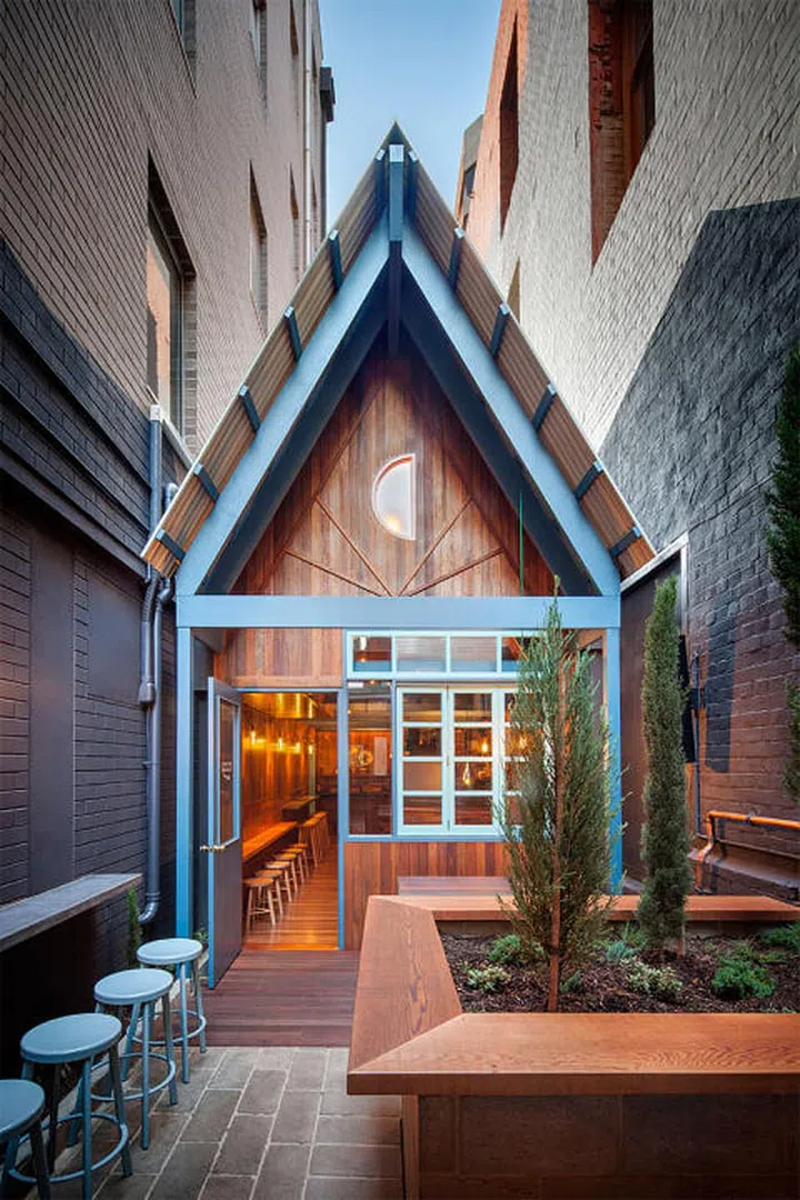 Winner of Best Australia & Pacific Bar, design by Sans-Arc Studio.