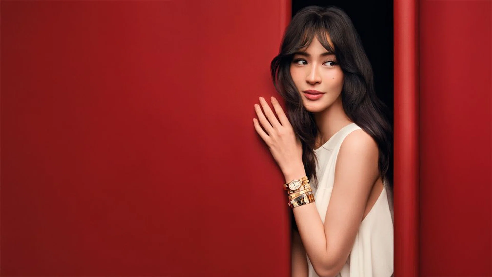 Here's The Reason Why Donatella Versace Posed for Givenchy