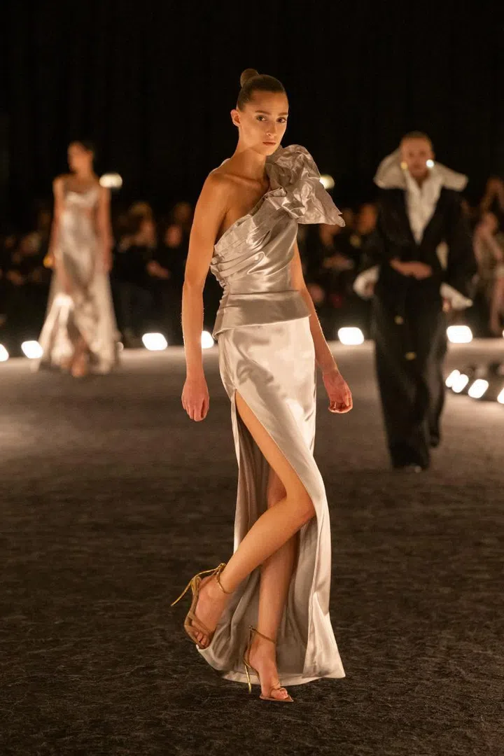 taylor swift wedding dress schiaparelli
