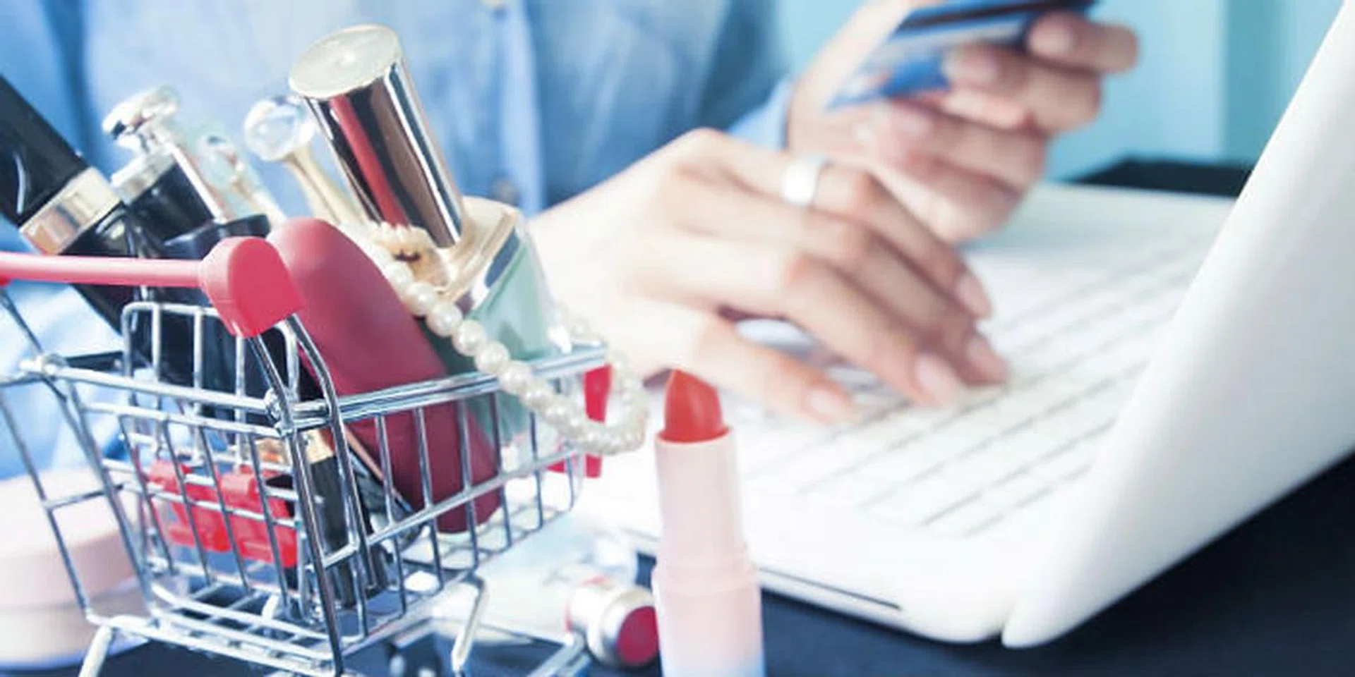 Feed Your Beauty Addiction With These Online Beauty Stores-Featured