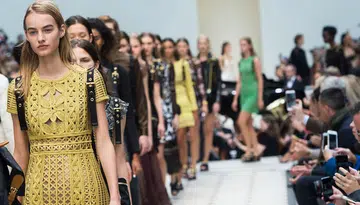 burberry fw16 livestream