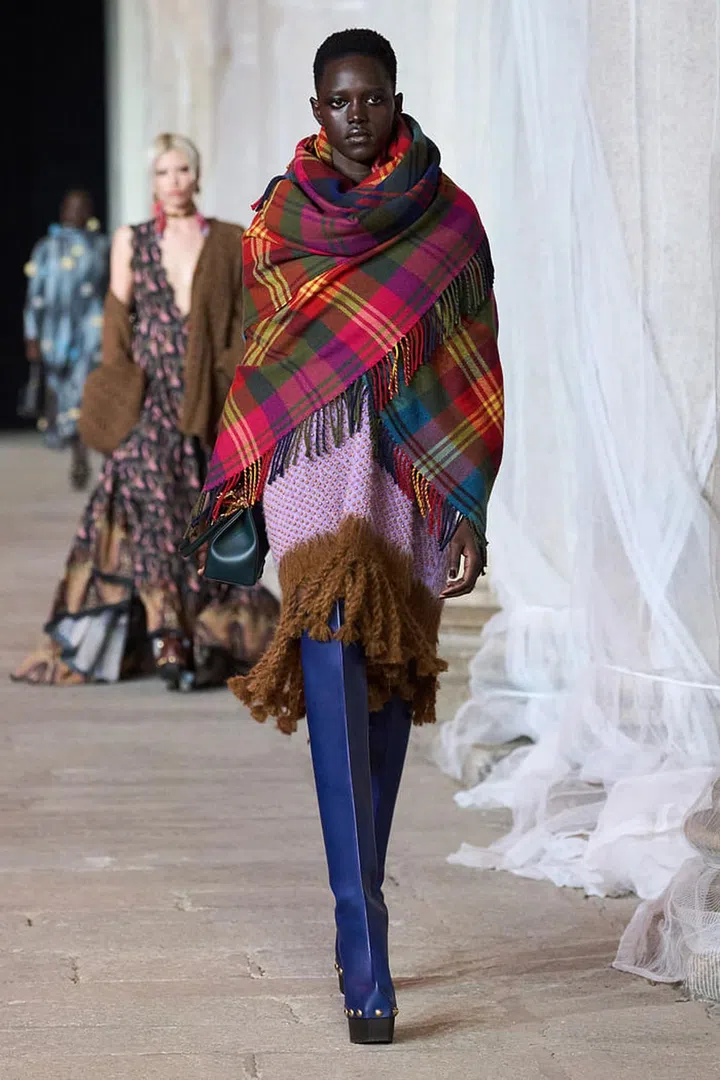 hbsg-fall-fashion-trends-to-shop-now-etro