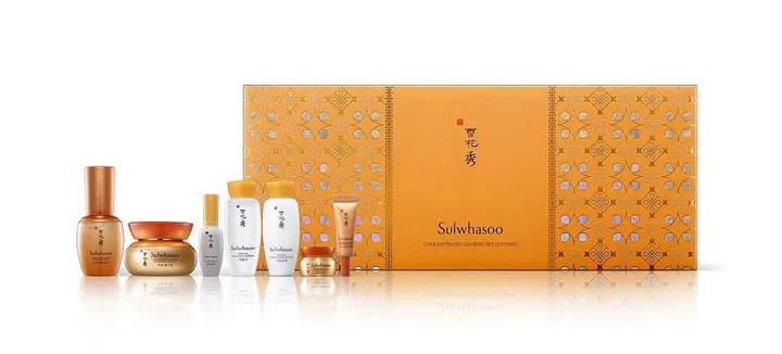 I can't get enough of the Concentrated Ginseng Renewing Cream EX, thanks to its firming and nourishing benefits, so when this luxe coffret comes complete with the full-sized Capsulized Ginseng Fortifying Serum and a slew of travel-sized goodies to infuse my skin with Korean herbal goodness, you know I can never say no! 