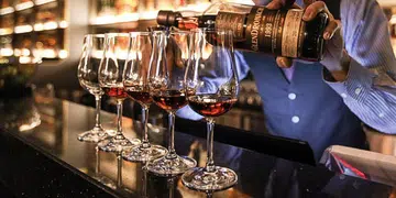 whisky bars singapore