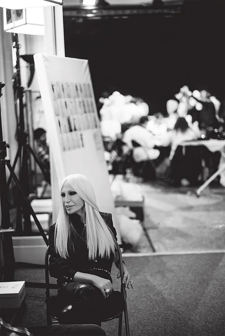 Donatella-Versace-cover-article