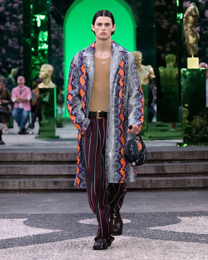 Photo: Versace