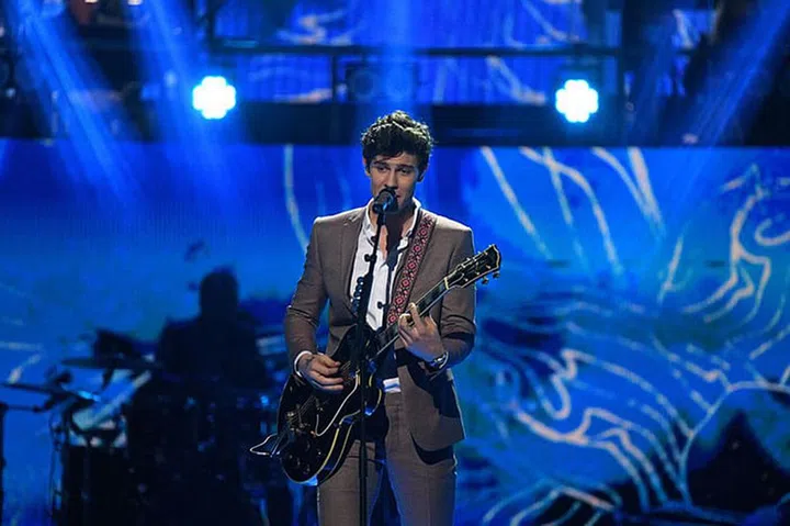 Shawn Mendes performs for the Queen.