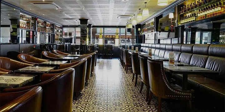 whisky bars singapore