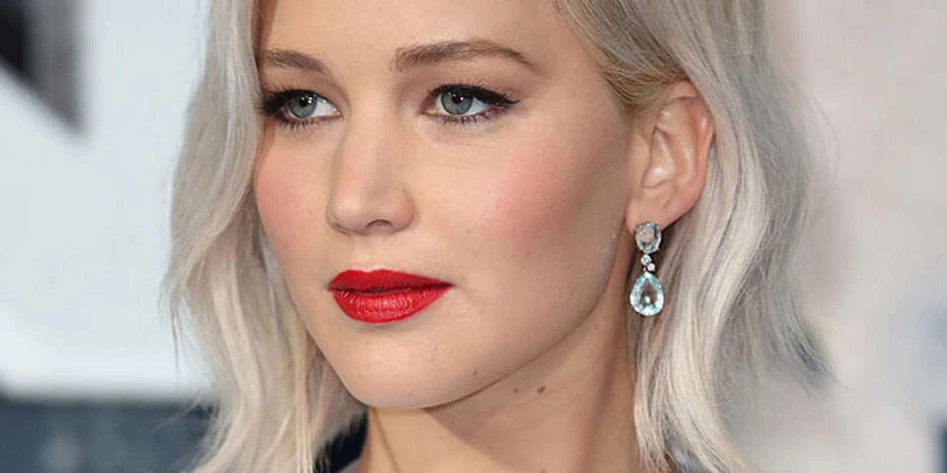 26 Jennifer Lawrence's Beauty Moments