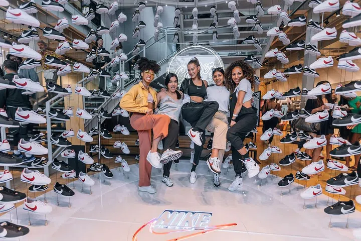 Bella Hadid Sneakers