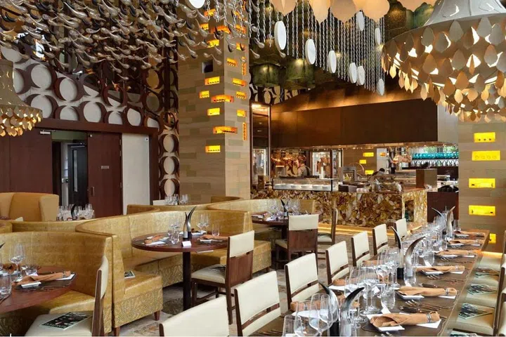 Must-Try Dish: Chorizo, Olives and Bread | Address: 21 Ocean Way Sentosa | Photo: Asia-bars.com