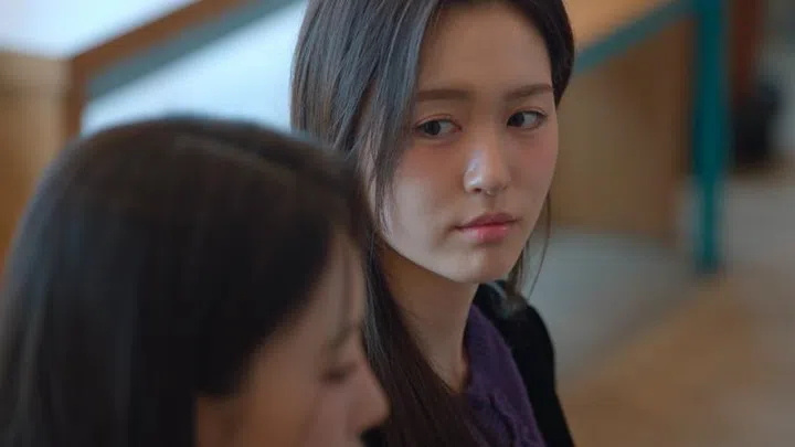 choi hyun-seo | better late than single 2 | ranking red and green flags | netflix dating show
