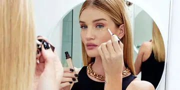 Rosie Huntington-Whitley Shares Tips On How To Look Good for Your Zoom Meetings