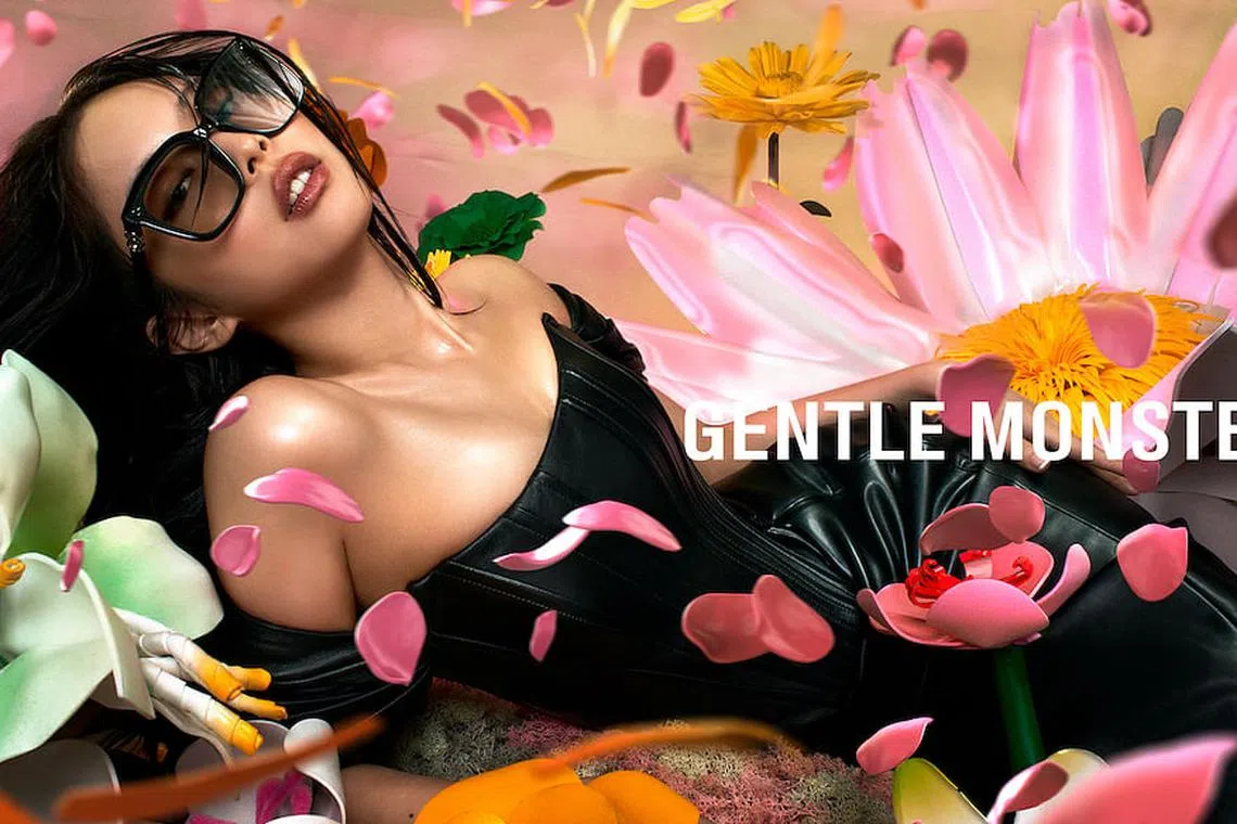 ⚠️最終値下げ【新品未使用】GENTLE × MONSTER JENNIEチャーム