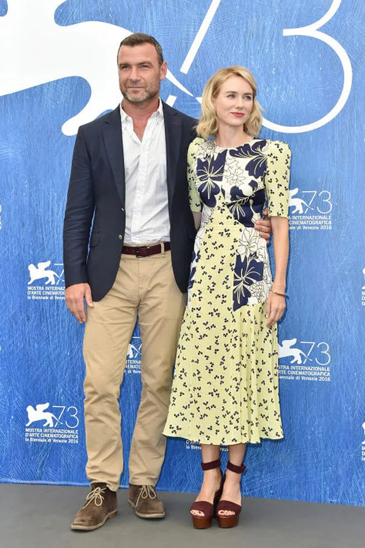Liev Schreiber and Naomi Watts in Roksanda