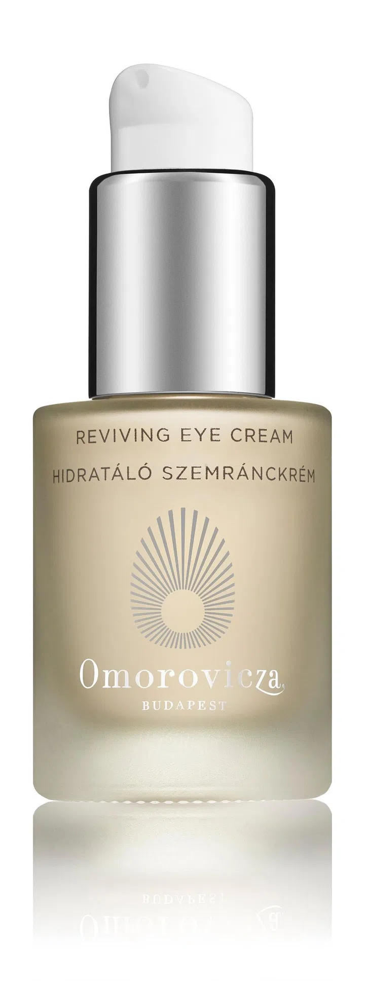 A combination of Hungarian spring water and vitamin K alleviates dark eye circles and reduces puffiness. 