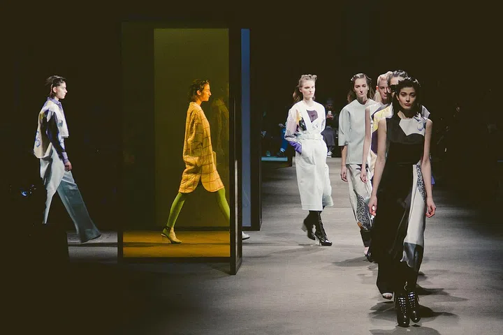 3.1 Phillip Lim fall/winter 2014 at the Moymihan Station | models.com