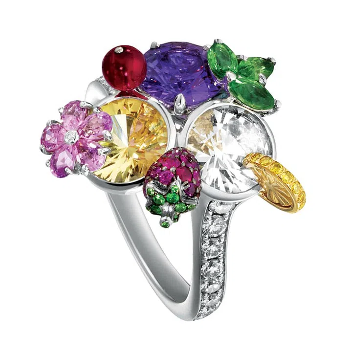 Taking cocktail rings to a whole new level, Piaget’s
Limelight Cocktail rings offer women exactly what they want: Scrumptiously fun cocktail-inspired rings that they can wear on their fingers while sipping on their favourite cocktails. With a menu that includes Blue Hawaiian, classic Mojitos and Trio Kiss (shown here), these sparkling creations score equally high points on charm and whimsy.