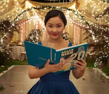 TO ALL THE BOYS IVE LOVED BEFORE 3. Lana Condor as Lara Jean Covey, In TO ALL THE BOYS IVE LOVED BEFORE 3. Cr. Katie Yu / Netflix © 2020