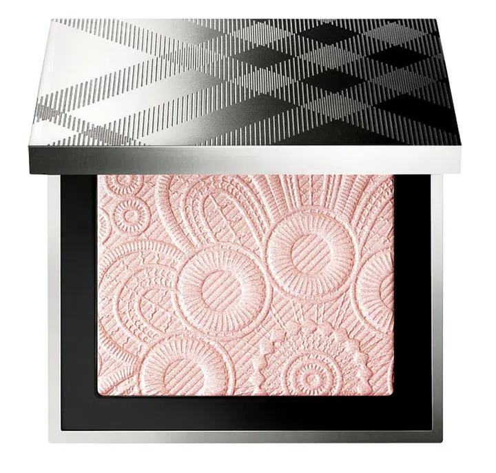 Set with a runway-inspired lace pattern design, the Fresh Glow Highlighter is indispensable for effortless strobing. Made with finely-milled illuminating pigments, sweep this translucent powder over the higher planes of the face like the nose bridge, forehead, chin and the top of your cheekbones to illuminate your complexion.  Fresh Glow Highlighter, $94 