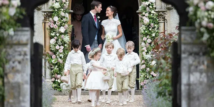 Early in their relationship, Harry reportedly drove about 100 miles to bring Markle to his sister-in-law's wedding reception.

Photo: Getty