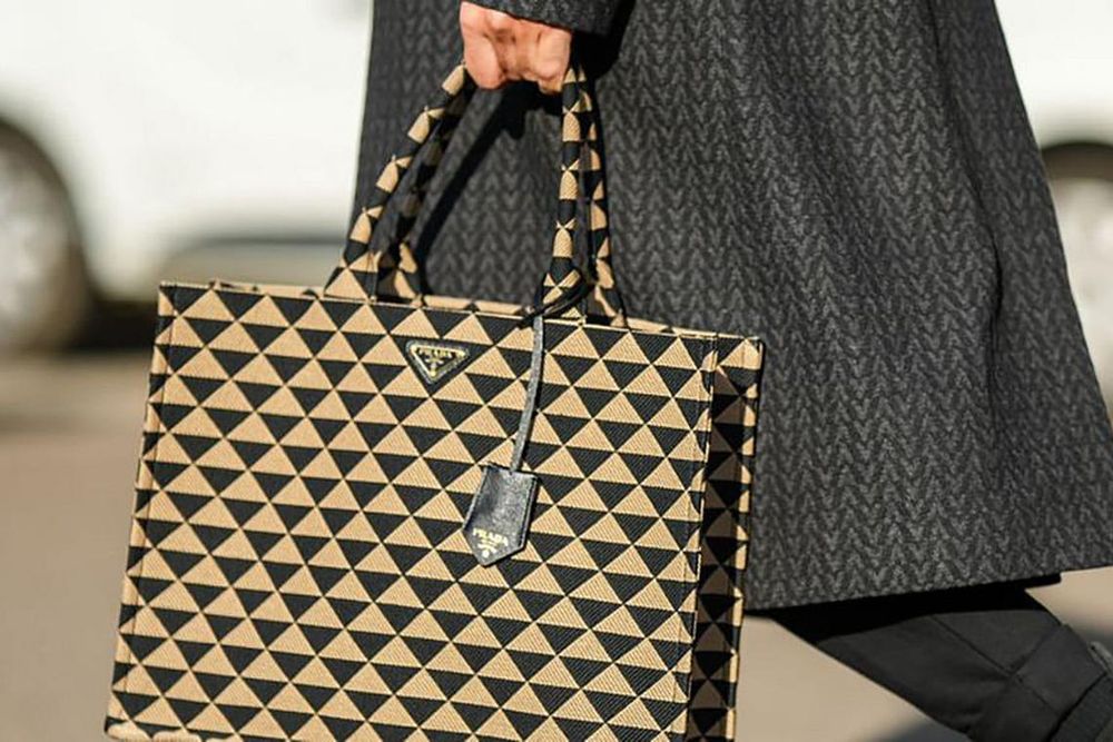 Chic Bags That Can Carry Your Laptop