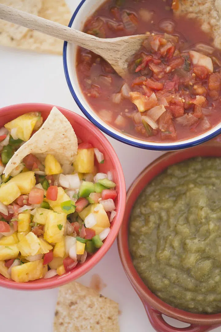 Capaicinoids are the naturally occurring chemicals found in hot chili peppers. Research suggests eating small amounts of the ingredient naturally leads you to eat less. There's also lots of evidence that the stuff goes right to your fat cells, ultimately reducing abdominal fat. And at the very least: Hot salsas tend to contain more nutrient-rich veggies and fewer calories than many dairy and bean-based dips — sorry, hummus!