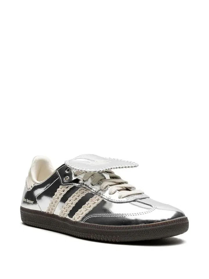 Photo: FarFetch