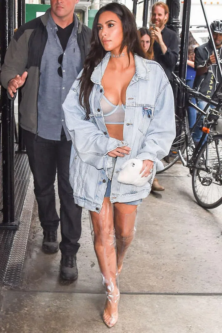 Kanye shipped editors off to Roosevelt Island in a bus an hour and a half before his season 4 show was supposed to start this afternoon. As usual, it started more than an hour late. Photo: Getty