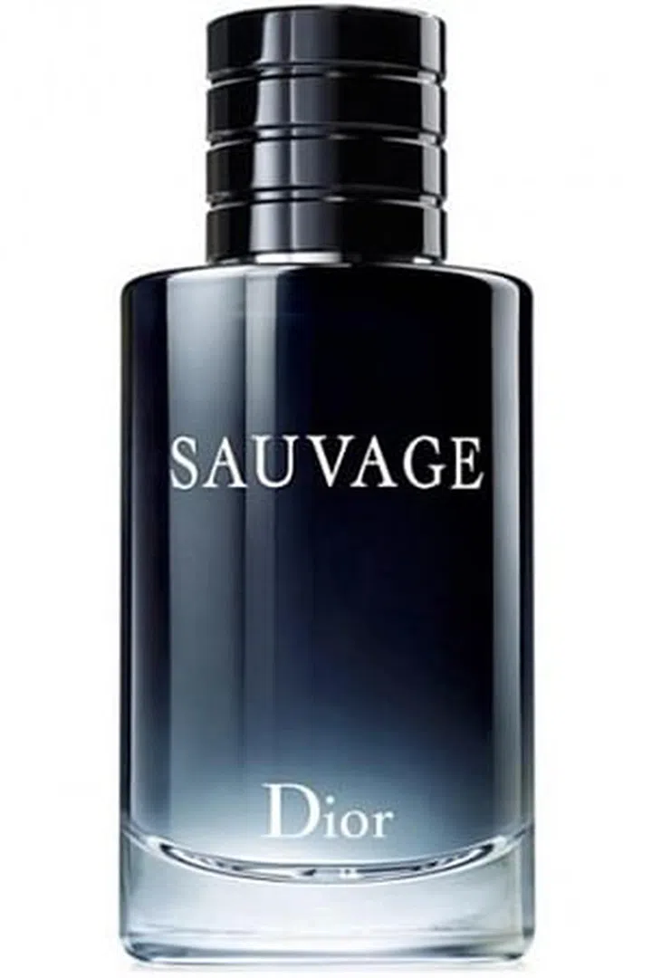 Fresh and bold, this concoction blends bergamot, amber notes and woods for a crisp and effortlessly sexy trail. 