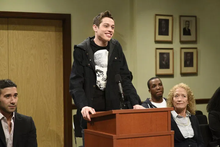 SNL's youngest cast member, Pete Davidson, has abandoned Instagram several times in the past, only to return. This summer the comedian posted a photo of new flame Cazzie David (Larry David's daughter) with a caption that declared he'd be leaving the platform again.