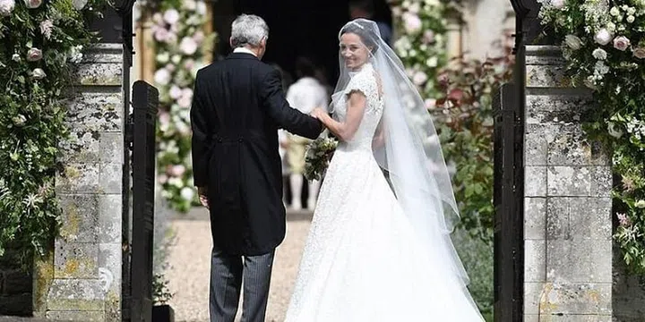 Pippa Middleton in her Giles Deacon wedding dress