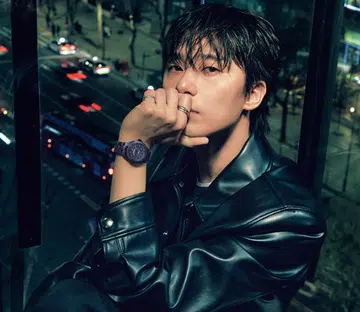 Park Seo Jun Harper’s BAZAAR Singapore Yoon Jiyong Chanel J12