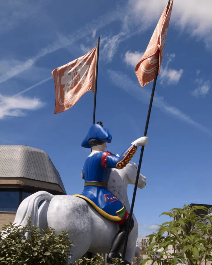 Hermès london | the artificier horseman sculpture
