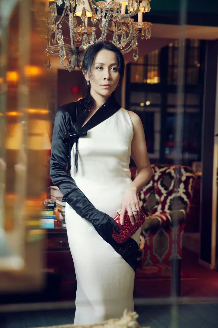 Carina Lau 13
