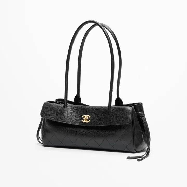 East-West bag, handbags, fashion trends