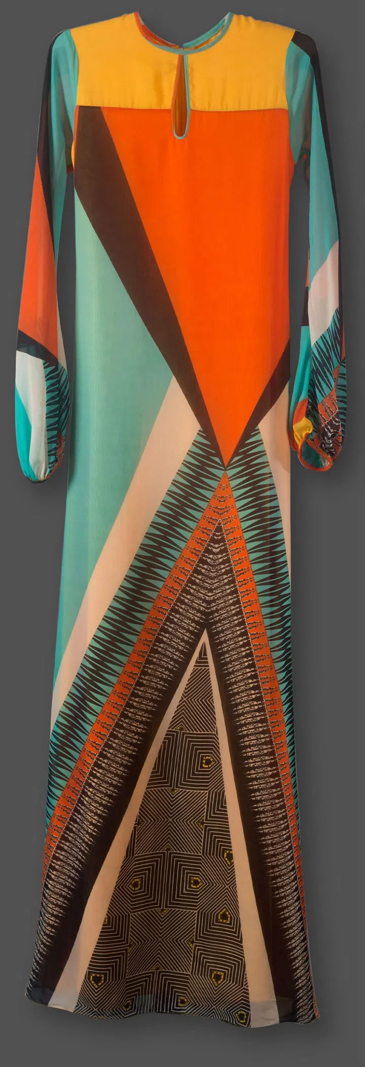 Made for one who loves bold prints and bright colours, this  mood-lifting number is great for all occasions. Photo: Syomir Izwa Gupta