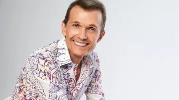 Skincare Maven Ole Henriksen Shares His Tips For Staying Young-Feature Image