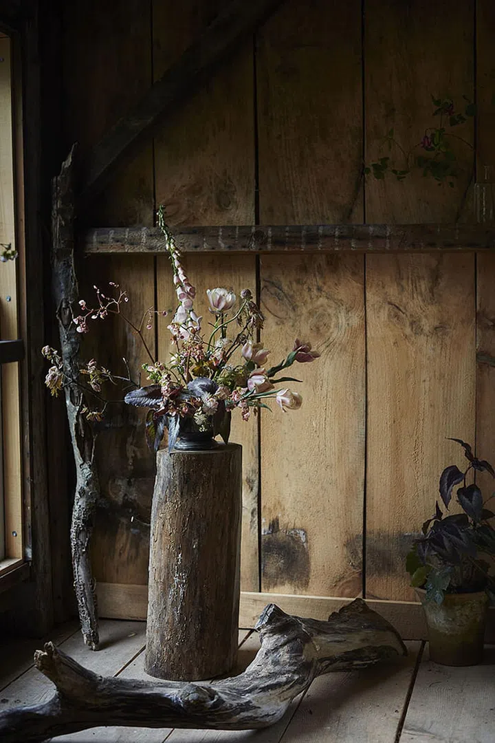 How To Nail It: Neo-Rustic Wedding Decor