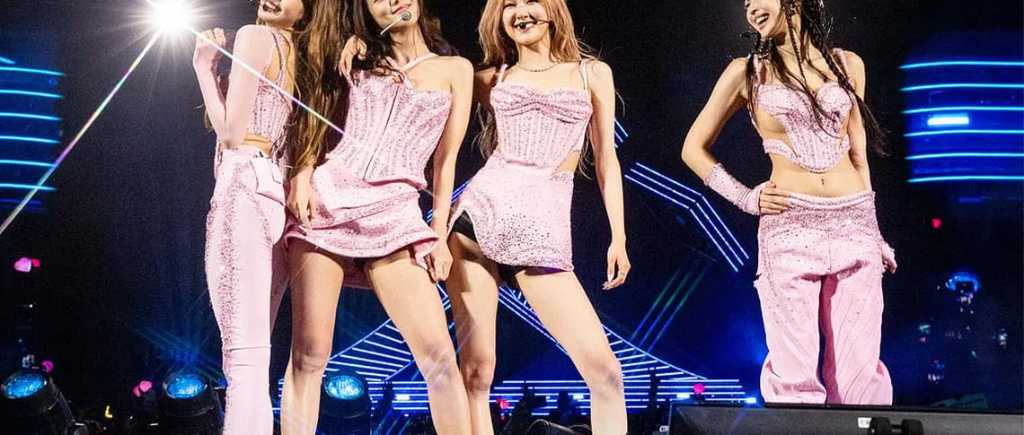 2023 スウェット M BLACKPINK COACHELLA