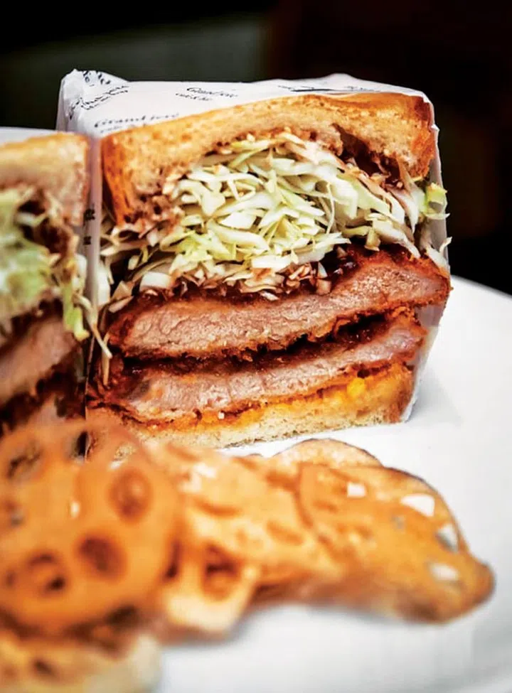 Sink your teeth into the juiciest tonkatsu sandwich and chase it down with a crumbling, flaky, slice of apple pie the next time you are Christmas-light gazing around the mall, because Santa won’t keep count of your calories at this Japanese-Western café.