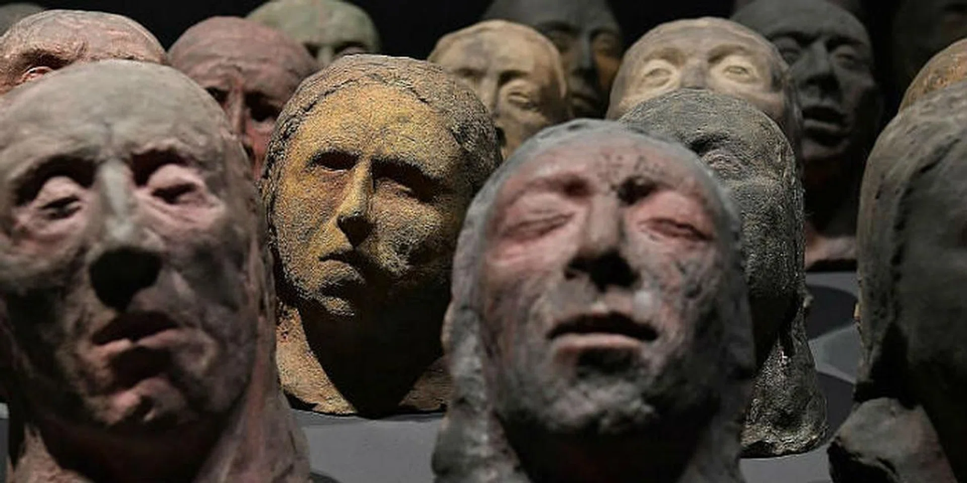 THE GHOST OF HISTORY, 59 GRAINS OF CLAY (2016) by Andrea Fogli