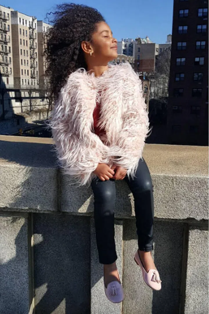 Seven year-old Haileigh has the glam look down pat from her oversized sunglasses to fur coats and more.
Follow @hails_worldPhoto: Instagram