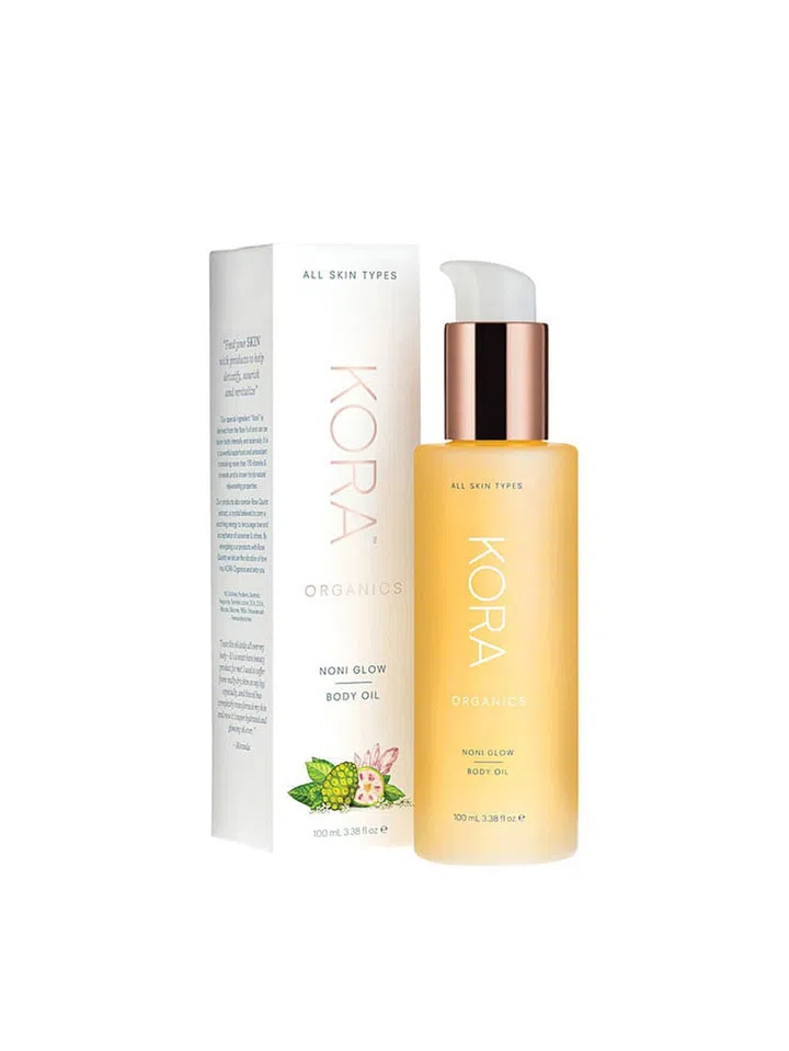 Have you ever wanted to glow like Miranda Kerr? This body oil is what you need to have your body look red carpet ready. Enriched with a plethora of plant oils, this lightweight body oil instantly hydrates the skin without any sticky residue and is safe for sensitive skins. 
