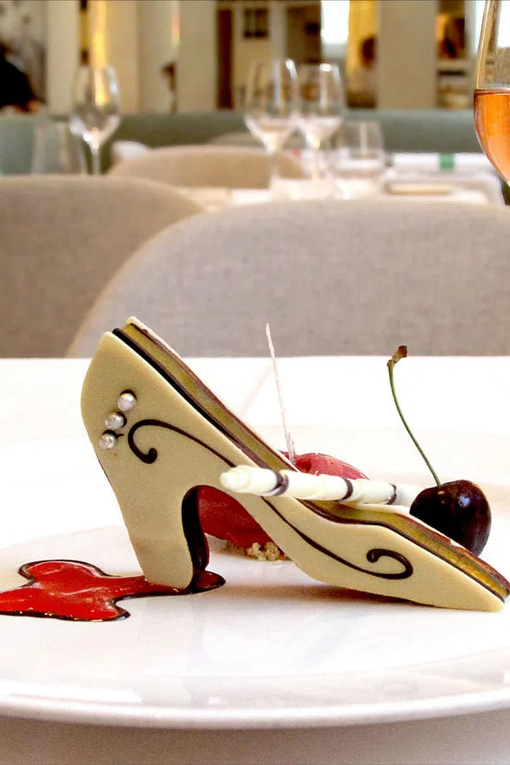 One of fashion's favourite eateries, Bond & Brook at Fenwick, has introduced a new Labels & Low-Carb set menu for London Fashion Week. Designed by backstage caterer of choice, Rhubarb, the menu features a bocconcini and tomato salad, wild sea-bass with mussel fritter, and cherry and chocolate stiletto accompanied by a range of fresh juices and cocktails. By Zoe Dickens. The Labels & Low-Carb menu is available from 12-16 September at Bond & Brook, Fenwick, Bond Street, London W1.