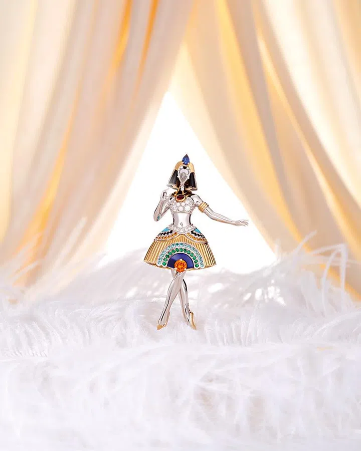 Van cleef arpels Ballet Précieux Clips | cleopatre clip on feathers