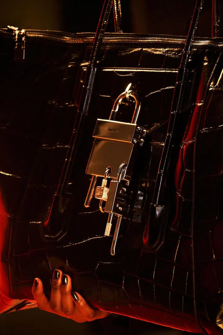 Custom-designed by Williams, the 4G padlocks which adorn the collection were inspired by the celebrated “love locks” of Paris and present an open invitation to further customise the range of bags as the wearer wishes. (Photo: Givenchy)